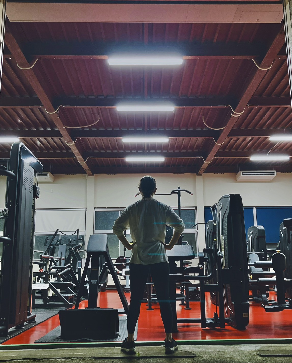 マーベラスジムの広々としたトレーニング空間